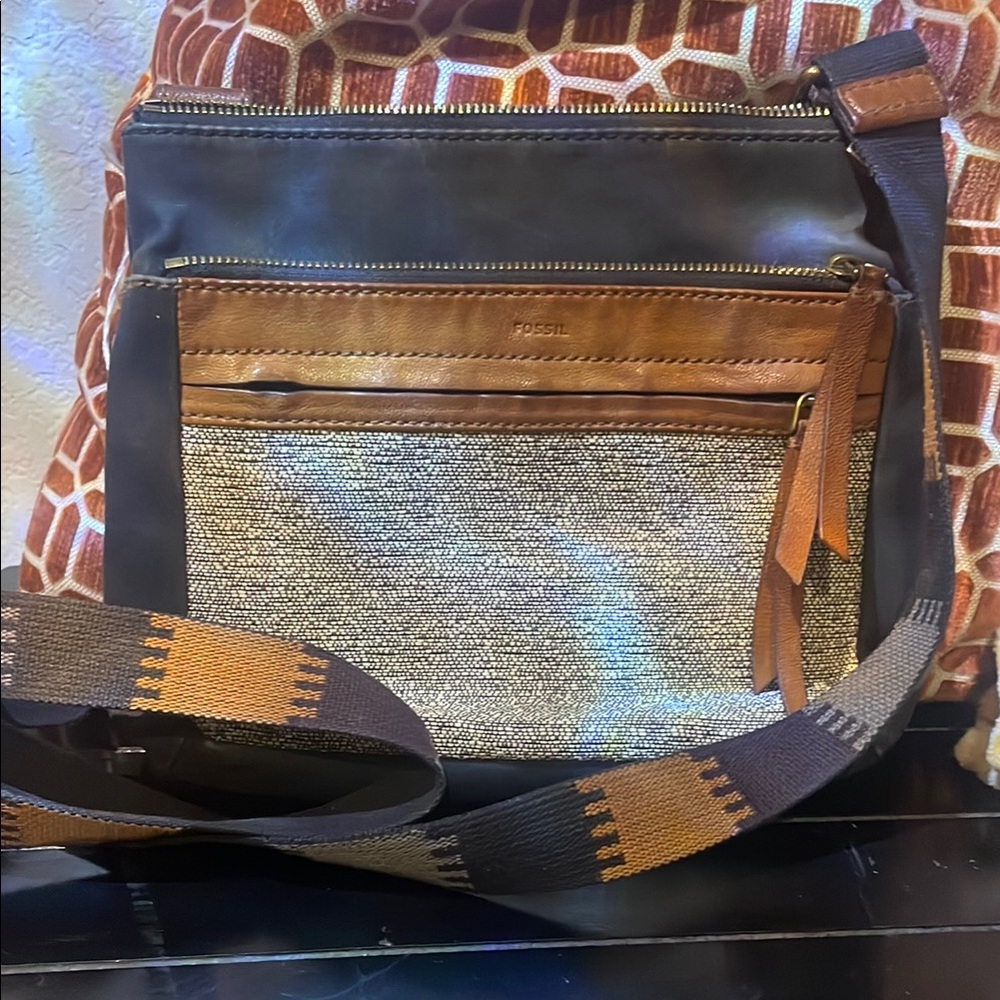 Fossil Black and Brown Messenger Bag with Sleek Design